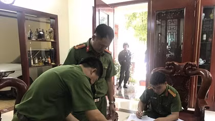Triệt phá đường dây ma túy cực "khủng", thu giữ 238 bánh heroin