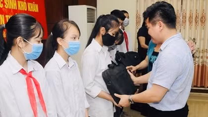 Hỗ trợ cho trẻ có hoàn cảnh đặc biệt