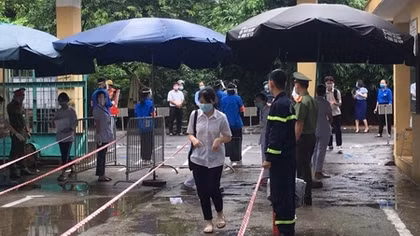 Công an TP Hà Nội đồng loạt ra quân bảo vệ kỳ thi tuyển sinh