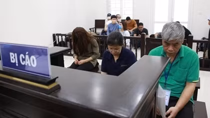 Hoãn phiên toà phúc thẩm xét xử vụ cháu bé tử vong tại trường Gateway