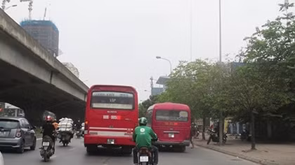 Liều thuốc trị bệnh xe “dù”, bến “cóc” ở Hà Nội