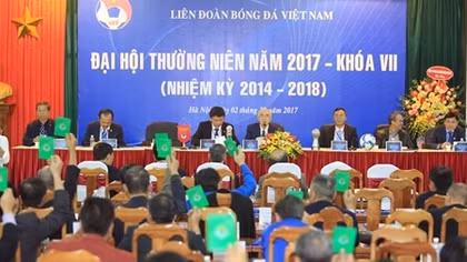 VFF bỏ “bằng cấp” chọn “bằng lòng” 