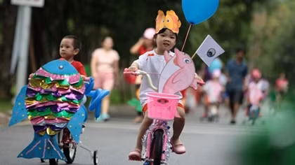 Thi "hóa trang" xe đạp cho trẻ em dịp Trung Thu
