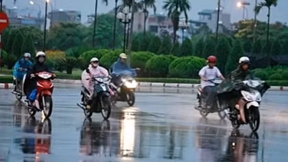 Mưa giảm dần ở Bắc Bộ, tăng nhanh ở Nam Bộ và Tây Nguyên
