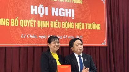 Lơ là phòng chống dich bệnh, Hiệu trưởng bị điều chuyển
