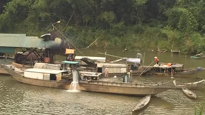 Yêu cầu tăng cường kiểm tra, xử lý khai thác cát sỏi trái phép