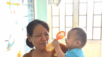 Sống là cho đi để nhận lại yêu thương