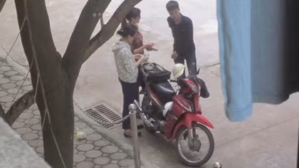 Từ bài viết trên Báo CAND, Công an triệt phá đường dây làm thẻ sinh viên giả