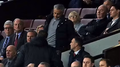 Mourinho chỉ trích trọng tài: Đòn tâm lý hay sự bất lực kéo dài?