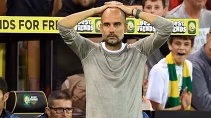 Thua "sấp mặt" trước tân binh, HLV Pep Guardiola vẫn cố nói cứng