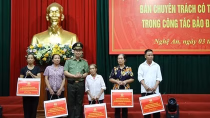 Nghệ An biểu dương 70 Công an xã bán chuyên trách