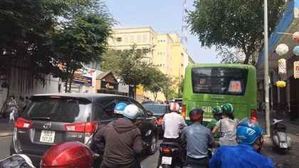 Tăng cường kiểm tra, xử lý xe buýt không đảm bảo an toàn giao thông