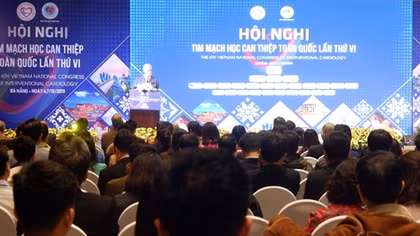 Hơn 1.500 chuyên gia y tế chia sẻ kỹ thuật tiên tiến về điều trị tim mạch