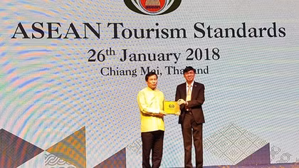 Tập đoàn khách sạn Mường Thanh nhận hai giải thưởng du lịch ASEAN 2018