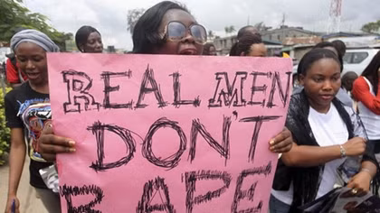 Nigeria ngăn chặn đại dịch tấn công tình dục phụ nữ và trẻ em gái