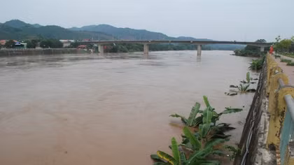 Mưa lớn, lũ lên nhanh trên sông Hồng - sông Thái Bình 