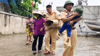 Lực lượng Công an chủ động ứng phó với bão Sinlaku