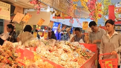 Thêm nhiều điểm bán hàng không nghỉ dịp Tết