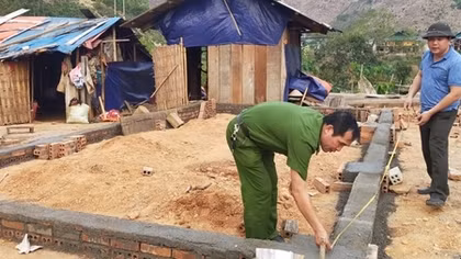 Bộ Công an hỗ trợ xây dựng 600 căn nhà tặng đồng bào huyện Mường Lát