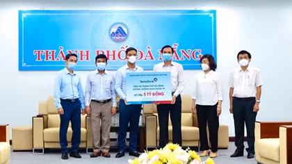VietinBank ủng hộ Đà Nẵng, Quảng Nam 10 tỷ đồng chống dịch COVID-19