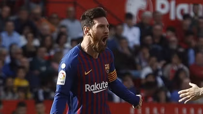 Messi cán mốc kỷ lục sau đại thắng của Barca