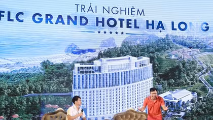 Tập đoàn FLC và Xuân Bắc tri ân khách hàng bằng món quà nghệ thuật
