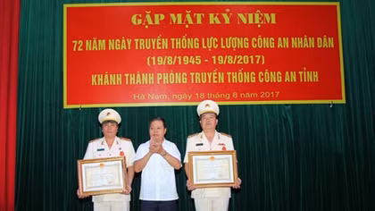 Công an Hà Nam khánh thành phòng truyền thống