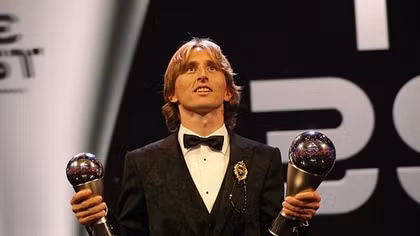  Luka Modric đoạt danh hiệu cầu thủ xuất sắc nhất thế giới
