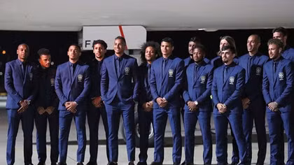 Neymar bảnh trai trong ngày tới Nga