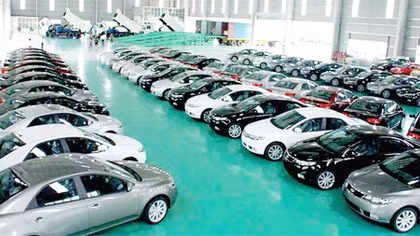 Nửa đầu tháng ba nhập khẩu 2.408 ôtô nguyên chiếc