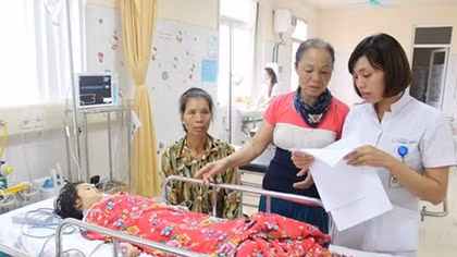 Nhiều nạn nhân bị sét đánh phải nhập viện