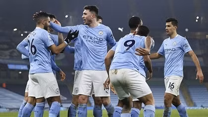 "Nghiền nát" Wolves, ManCity củng cố ngôi đầu bảng
