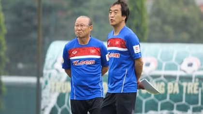 Trợ lý Lee Young-jin: "Cánh tay phải" bí ẩn của thầy Park