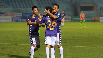 Quang Hải, Hùng Dũng “tịt ngòi”, Hà Nội FC vẫn thắng đậm