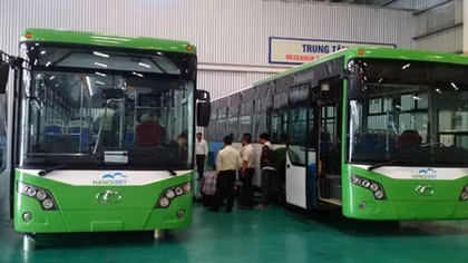 Xe buýt nhanh BRT đã có mặt tại Hà Nội
