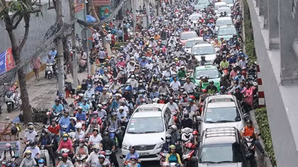 Ưu tiên phát triển vận tải công cộng, giảm xe cá nhân