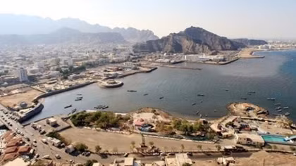 Yemen bị tấn công căn cứ quân sự, hàng chục người thương vong