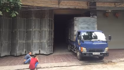 Hai vợ chồng bị cháu họ truy sát dã man trong đêm