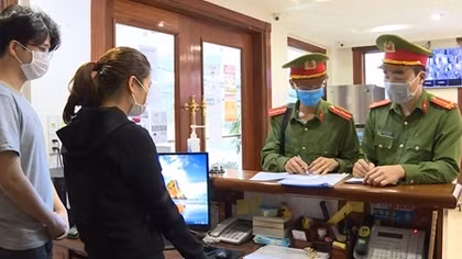 Bám chốt, đảm bảo an ninh trật tự, phòng chống dịch COVID-19 ở cửa ngõ thủ đô