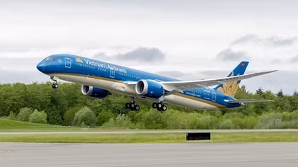 Vietnam Airlines và Vinpearl đề xuất tặng 5.000 kỳ nghỉ trọn gói tri ân y bác sĩ tuyến đầu
