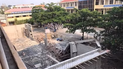 Đình chỉ thi công và thanh tra vụ sập hội trường tiền tỷ khi đang xây dựng