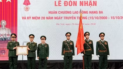 Viettel Hà Nội nhận Huân chương Lao động hạng Ba