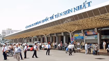 Từ 1-7, Sân bay Tân Sơn Nhất dừng phát thanh tự động
