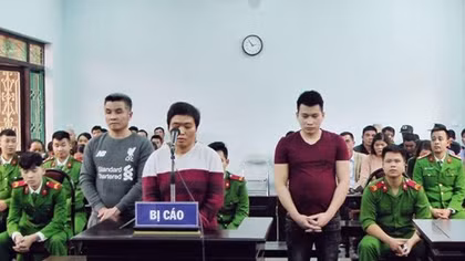 Phục hồi điều tra hành vi mua bán 88 bánh heroin của đối tượng bị truy nã