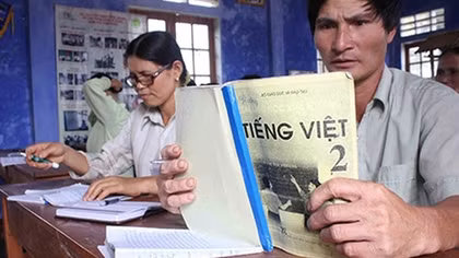 Cả nước huy động được 26.694 người ra học xóa mù chữ