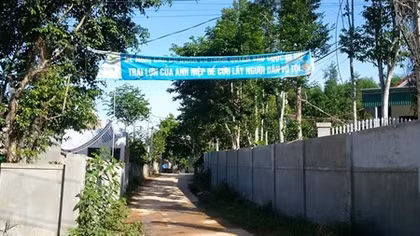 Ô nhiễm từ rác thải sinh hoạt và chăn nuôi lợn tại Hương Khê, Hà Tĩnh