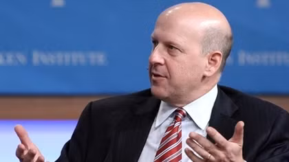 Đằng sau việc hầu tòa của đại diện Goldman Sachs