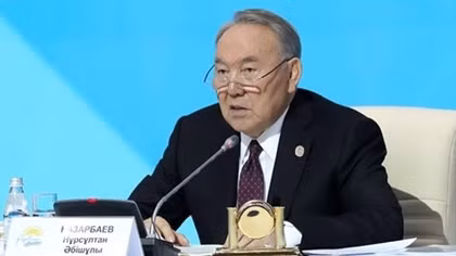 Tranh luận về quyết định từ chức của Tổng thống Nursultan Nazarbayev