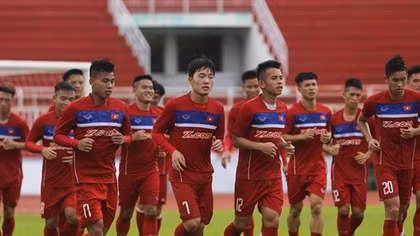 Nếu là thầy ngoại, sẽ có... "bom"