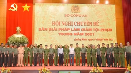 Tăng cường lực lượng Công an cho đơn vị trực tiếp chiến đấu, hướng về cơ sở